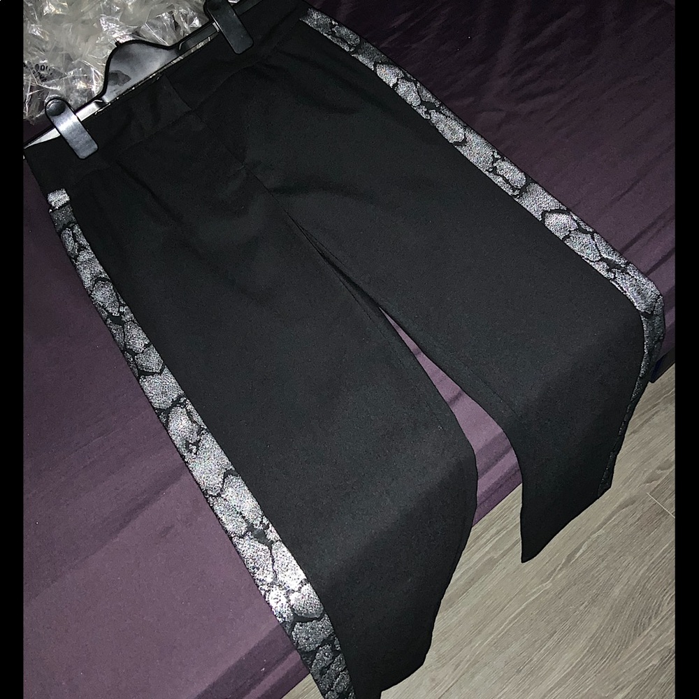 NEW Dress Capri Pants 👖